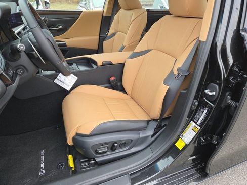 New 2025 Lexus ES 350 Ultra Luxury image 6