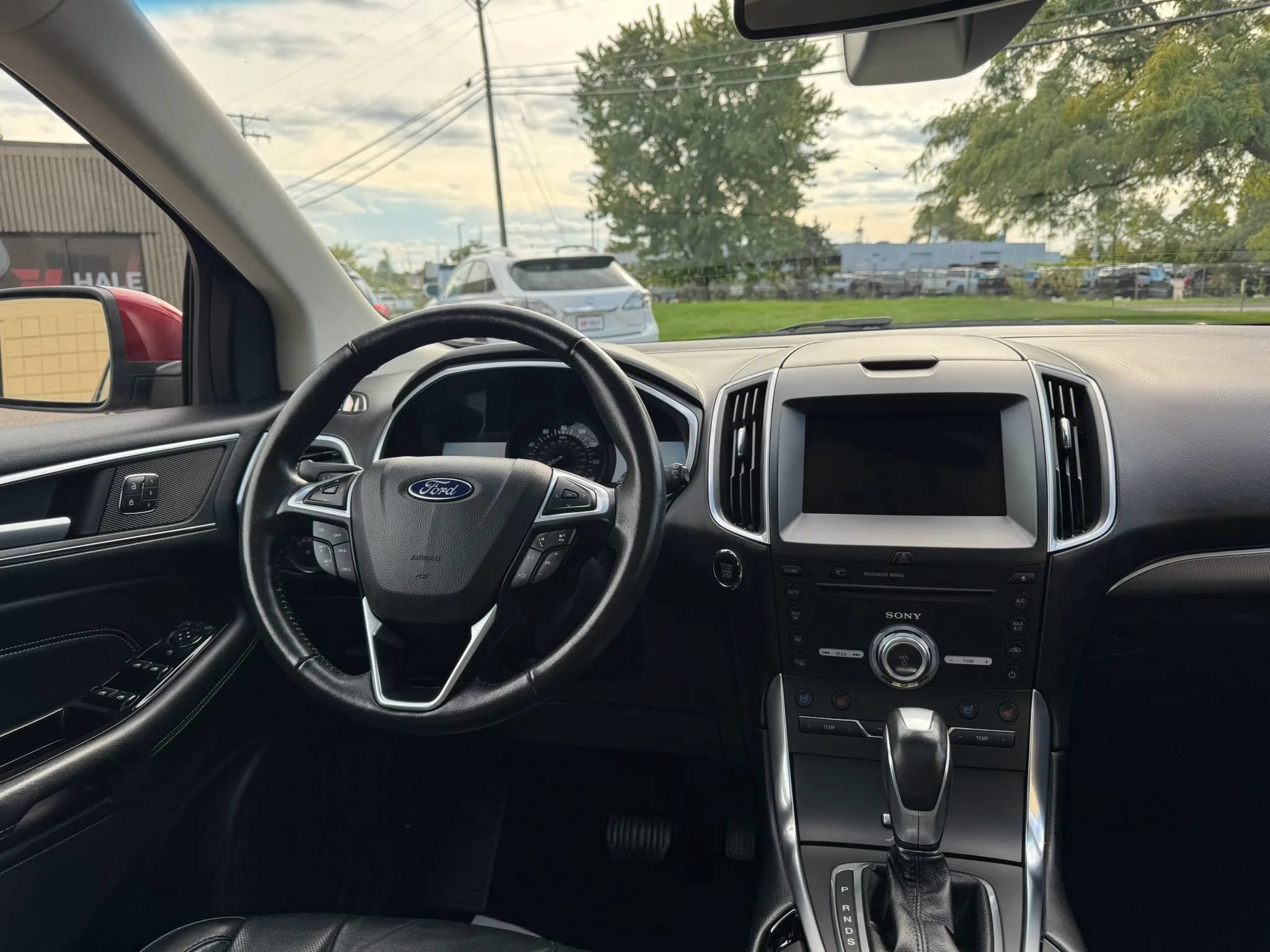 Used 2017 Ford Edge Titanium w/ Equipment Group 302A AWD/4WD image 16