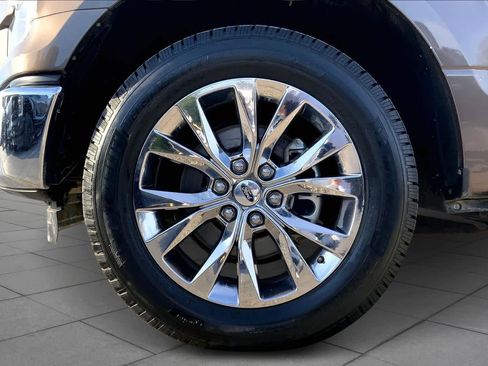 Used 2016 Ford F150 XLT w/ Equipment Group 302A Luxury image 11