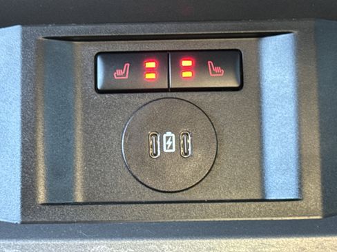 Used 2024 Ford F250 Lariat image 39