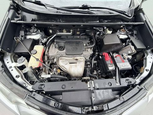 Used 2017 Toyota RAV4 LE w/ Carpet Mat Package FWD image 10