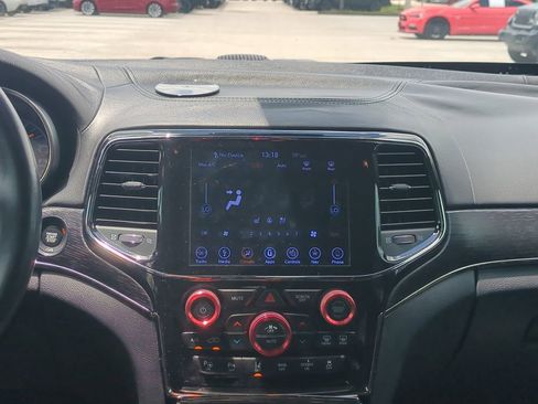Used 2019 Jeep Grand Cherokee High Altitude AWD/4WD image 20
