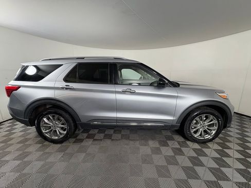 Certified 2022 Ford Explorer Limited image 8