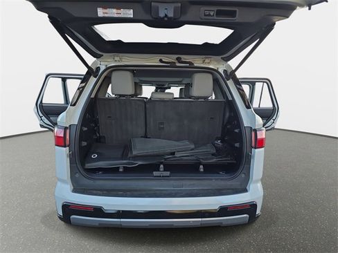 Used 2023 Toyota Sequoia Limited image 14