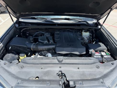 Used 2015 Toyota 4Runner SR5 Premium RWD image 22