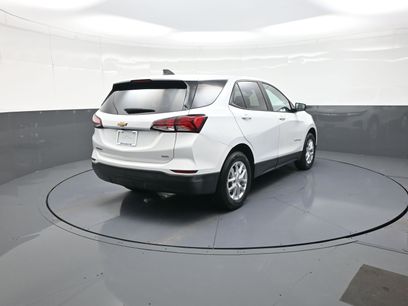 Used 2022 Chevrolet Equinox LS w/ LS Convenience Package
