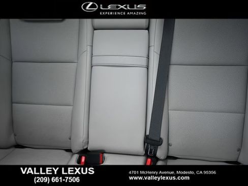 Used 2017 Lexus ES 350 w/ Navigation System Package image 16