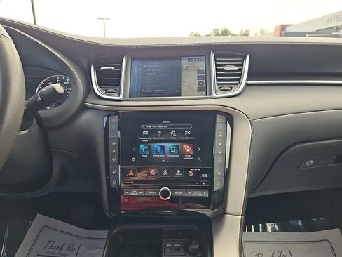 Used 2025 INFINITI QX55 Essential image 24