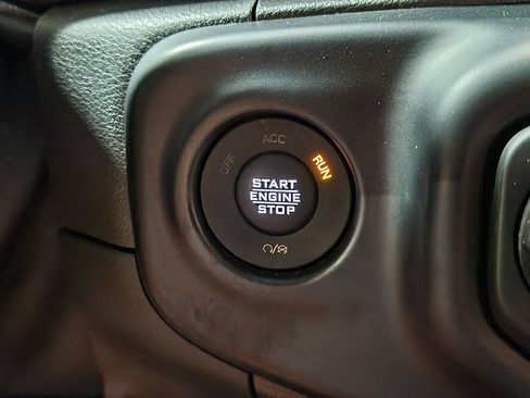 Used 2021 Jeep Wrangler Unlimited Rubicon w/ Dual Top Group AWD/4WD image 44