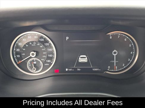 Used 2025 Genesis G70 2.5T w/ Sport Prestige Package AWD/4WD image 18