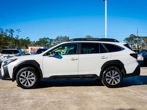 Certified 2025 Subaru Outback Premium image 2