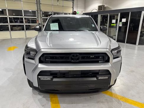 Used 2026 Toyota 4Runner SR5 AWD/4WD image 3