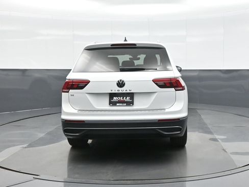 Used 2022 Volkswagen Tiguan SE image 6