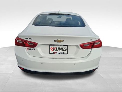 Used 2023 Chevrolet Malibu LT w/ Driver Confidence Package FWD image 9