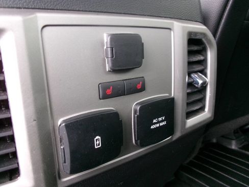 Used 2017 Ford F150 Lariat w/ Equipment Group 502A Luxury image 29