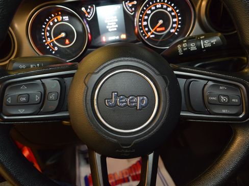 Used 2021 Jeep Wrangler Sport AWD/4WD image 18