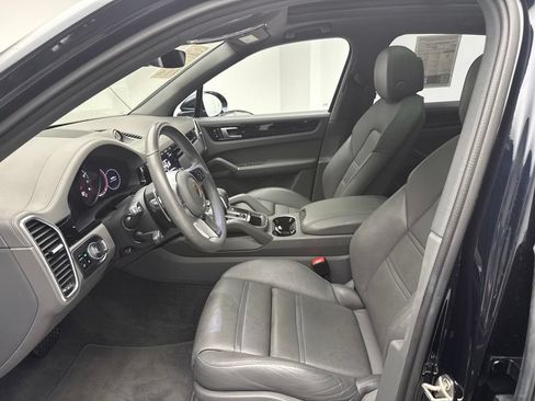 Certified 2021 Porsche Cayenne AWD/4WD image 7