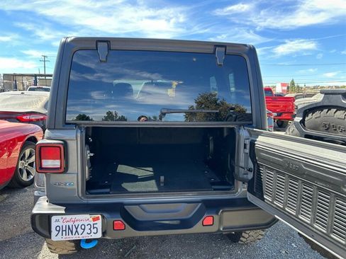 Used 2023 Jeep Wrangler Unlimited AWD/4WD image 10
