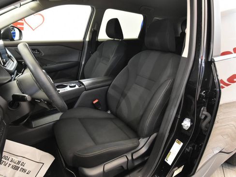 Used 2023 Nissan Rogue S AWD/4WD image 10