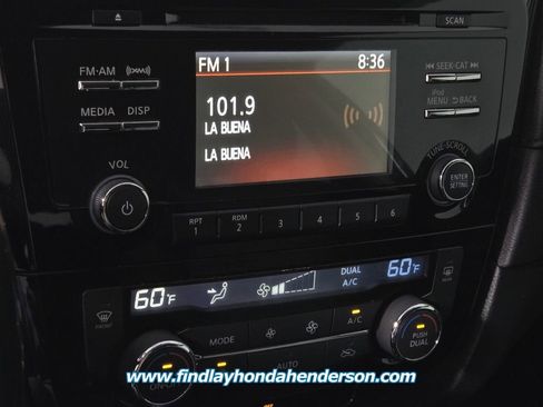 Used 2017 Nissan Rogue SV image 28