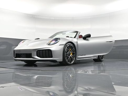 Used 2026 Porsche 911 Turbo S AWD/4WD image 39