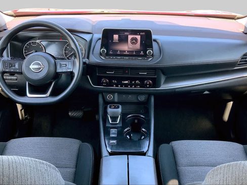 Used 2023 Nissan Rogue SV FWD image 16