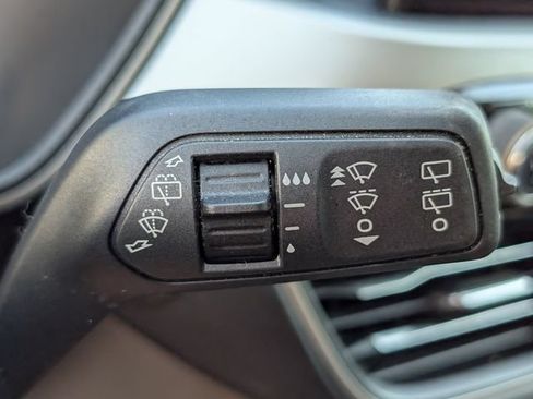 Used 2021 Ford Escape SE w/ SE Sport Appearance Package FWD image 26