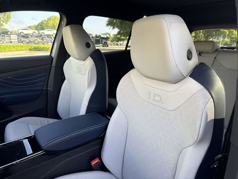 New 2026 Volkswagen ID.4 Pro S AWD/4WD image 14