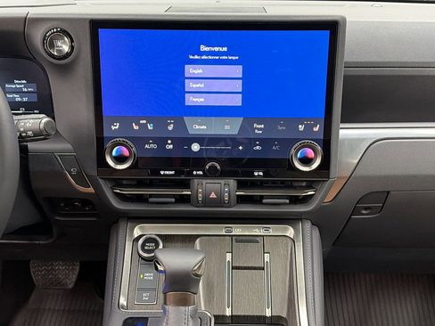 Used 2026 Lexus GX 550 w/ Accessory Package (2T) image 22