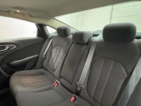 Used 2015 Chrysler 200 Limited w/ Convenience Group FWD image 33