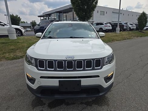Used 2018 Jeep Compass Latitude w/ Popular Equipment Group AWD/4WD image 12