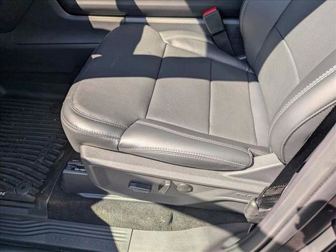 New 2025 Ford Expedition Platinum w/ Driver's Package image 3