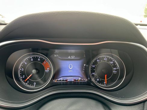Used 2019 Jeep Cherokee Limited AWD/4WD image 18