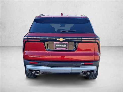 New 2026 Chevrolet Traverse LT FWD image 8