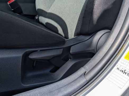 Used 2025 Toyota Camry LE FWD image 14