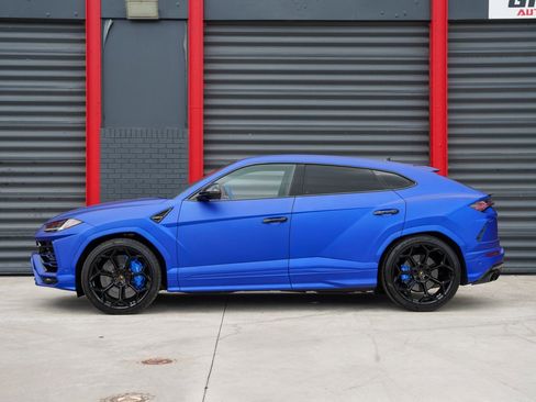 Used 2020 Lamborghini Urus AWD/4WD image 12