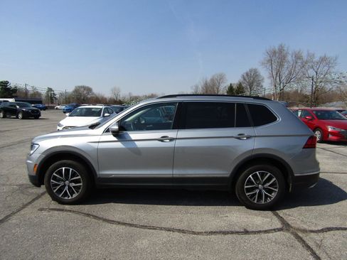 Used 2020 Volkswagen Tiguan S image 4