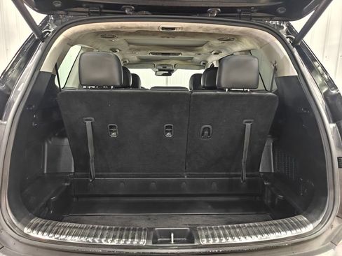 Used 2020 Kia Telluride SX w/ SX Prestige Package image 38