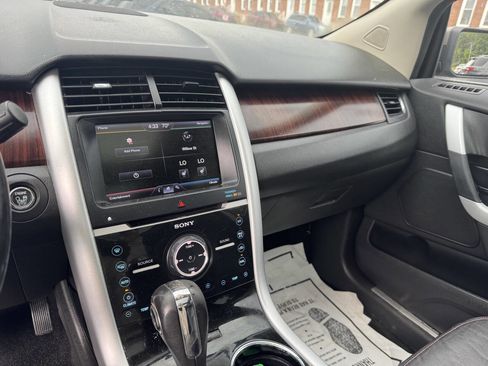 Used 2013 Ford Edge Limited FWD image 12