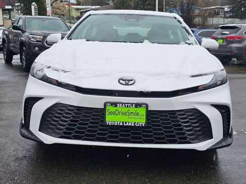 Used 2026 Toyota Camry SE w/ Convenience Package AWD/4WD image 2