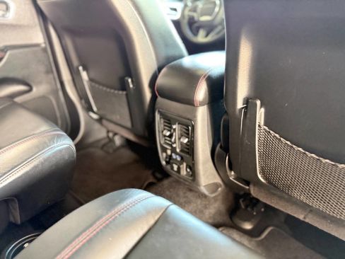 Used 2014 Dodge Durango R/T image 39