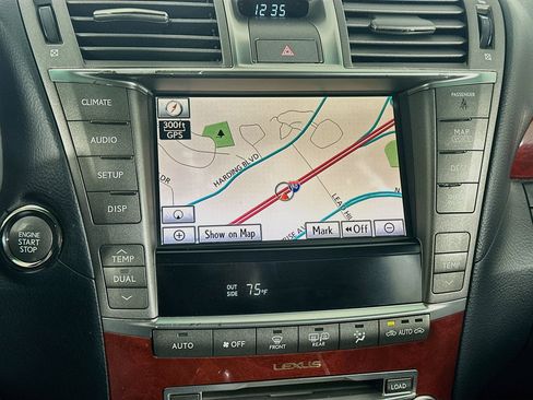 Used 2011 Lexus LS 460 L w/ Luxury Pkg AWD/4WD image 21