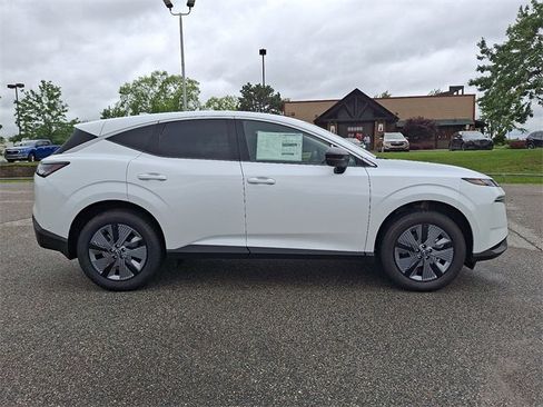 New 2025 Nissan Murano SL image 7