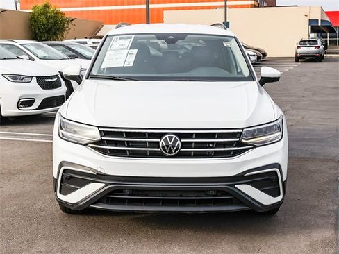 Used 2024 Volkswagen Tiguan S image 2