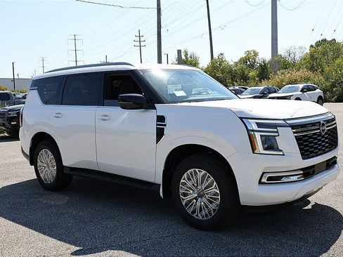 New 2026 Nissan Armada SL w/ Captain's Chari Seat Package AWD/4WD image 8