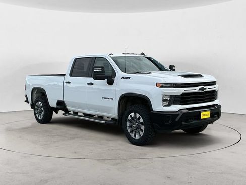 Used 2024 Chevrolet Silverado 2500 Custom w/ Custom Convenience Package AWD/4WD image 7