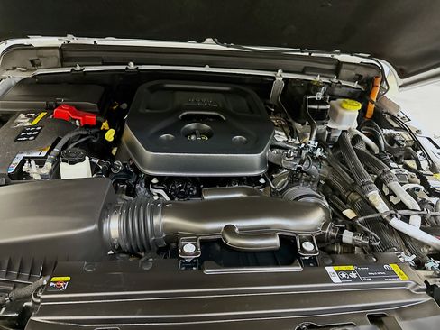 Used 2023 Jeep Wrangler Unlimited w/ Cold Weather Group image 34