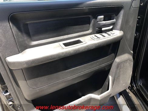 Used 2014 RAM 1500 Express RWD image 8