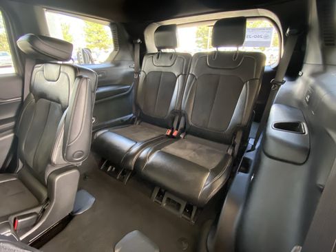 Used 2024 Jeep Grand Cherokee L Altitude AWD/4WD image 36