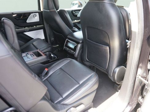 Used 2021 Lincoln Aviator Reserve w/ Equipment Group 201A RWD image 17